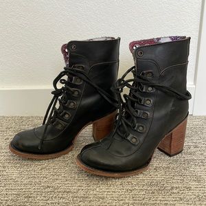 *SOLD* Freebird BOROW Boots- Size 7